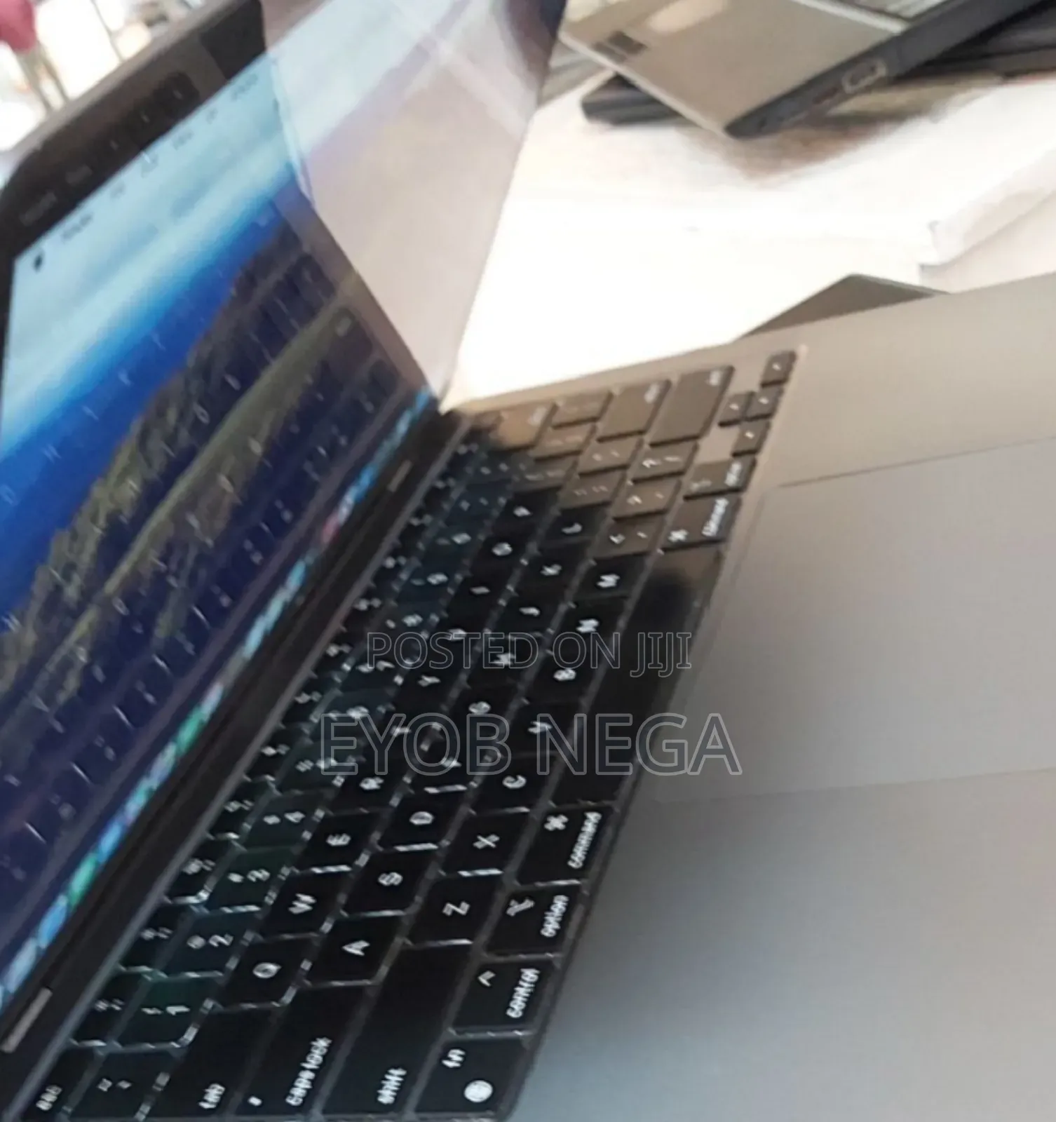 New Laptop Apple MacBook Air 2020 M1 8GB Apple M1 SSD 256GB