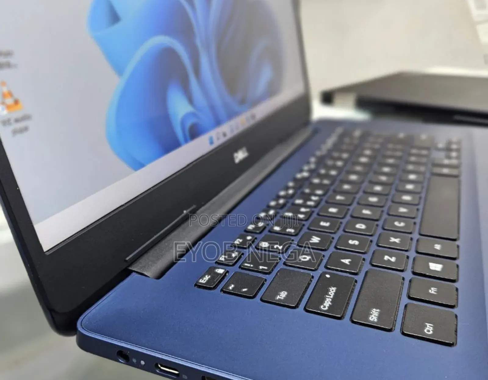 New Laptop Dell Inspiron 15 8GB Intel Core I5 SSD 256GB