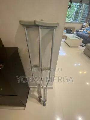 Bilateral Crutches∞∞ለአዲስ አበባ እናደርሳለን/Crunch∞።Cranch°\ክራንንች