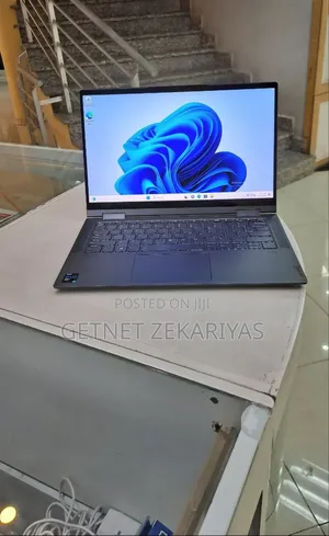 New Laptop Lenovo Yoga 710 16GB Intel Core I7 SSD 512GB