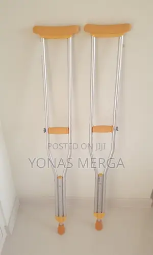 Photo - Adjustable Crutches=Thickened Double Armpit Crutches
