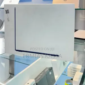 New Laptop Apple MacBook Air 2024 M3 13-Inch 8GB Apple M3 SSD 256GB