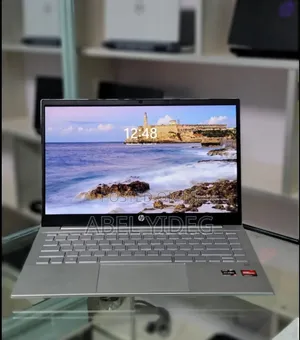New Laptop HP Pavilion 14 8GB AMD Ryzen 5 SSD 512GB
