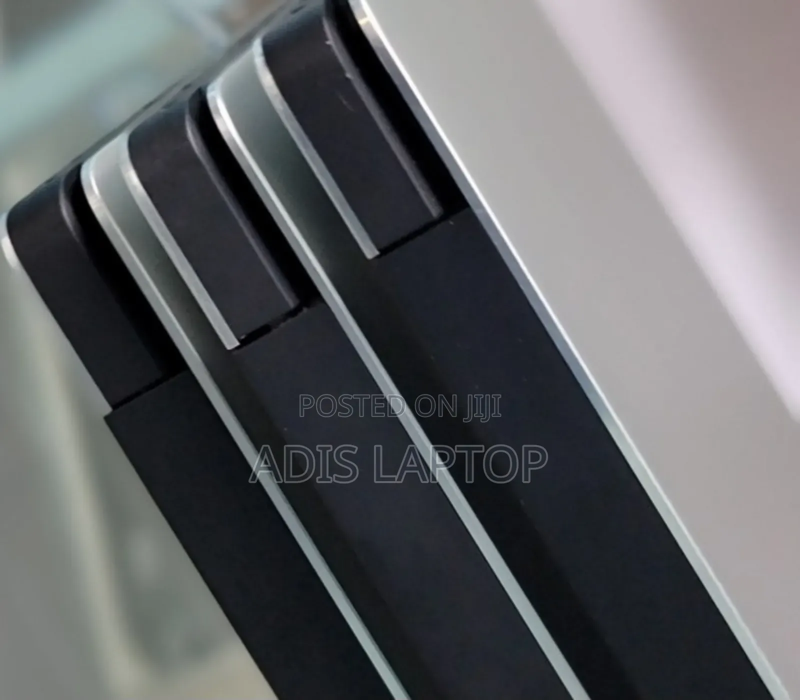 New Laptop Dell Precision 15 5520 32GB Intel Core I7 SSD 512GB