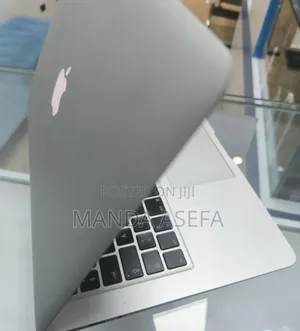 New Laptop Apple MacBook Air 2015 8GB Intel Core I5 SSD 256GB