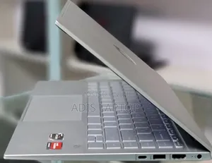 Photo - New Laptop HP Pavilion 11 8GB AMD Ryzen 5 SSD 512GB