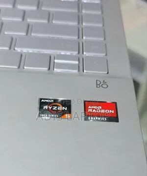 New Laptop HP Pavilion 11 8GB AMD Ryzen 5 SSD 512GB