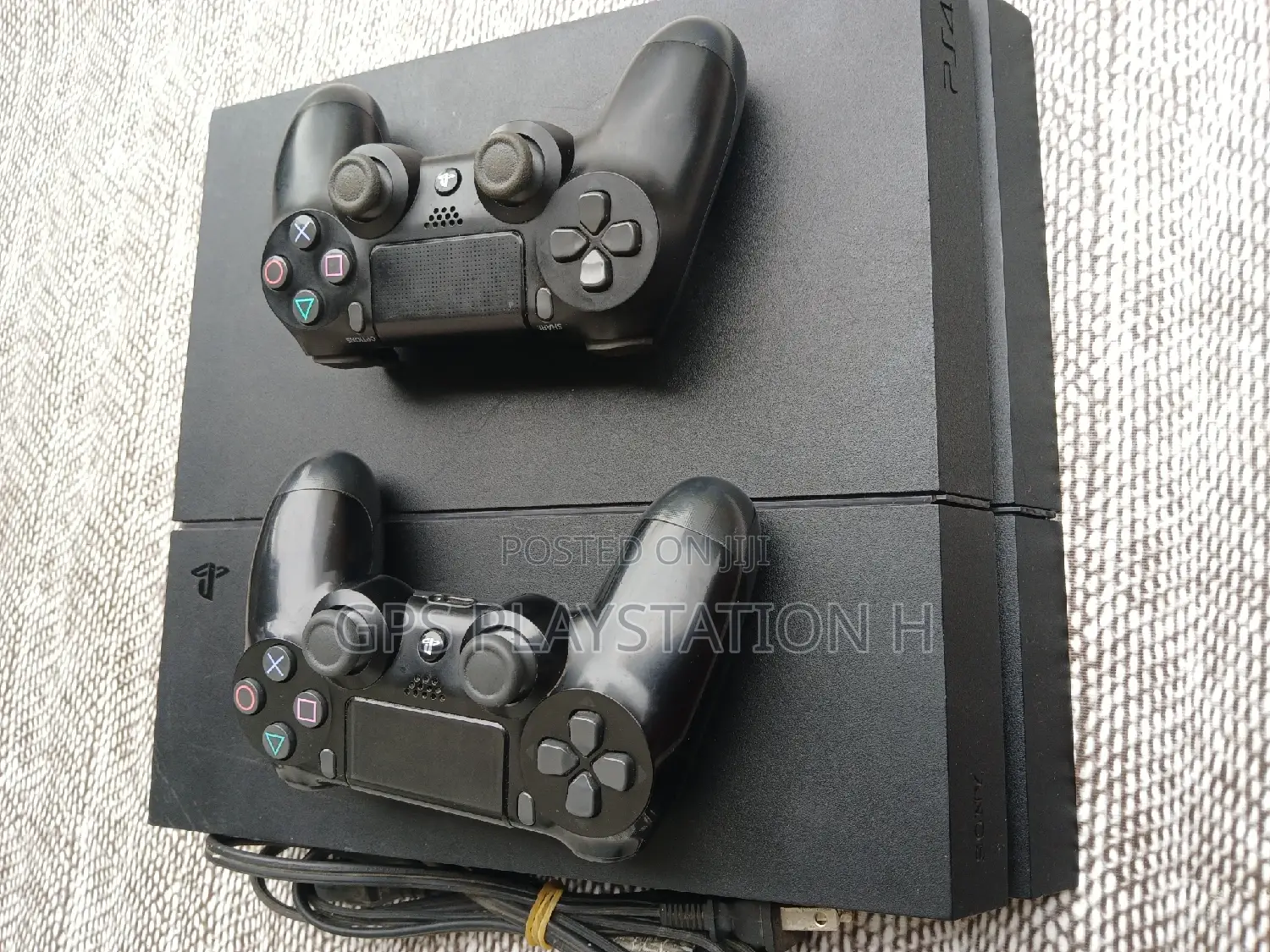 Ps 4<Playstation 4] Good Condition