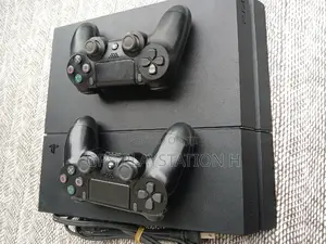 Photo - Ps 4<Playstation 4] Good Condition