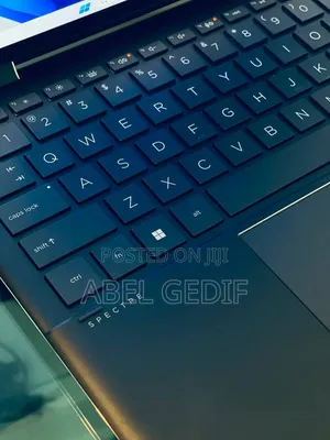 New Laptop HP Spectra 13 16GB Intel Core I7 SSD 512GB
