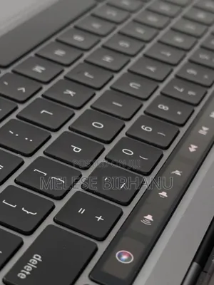 New Laptop Apple MacBook Pro M1 8GB Apple M1 SSD 512GB