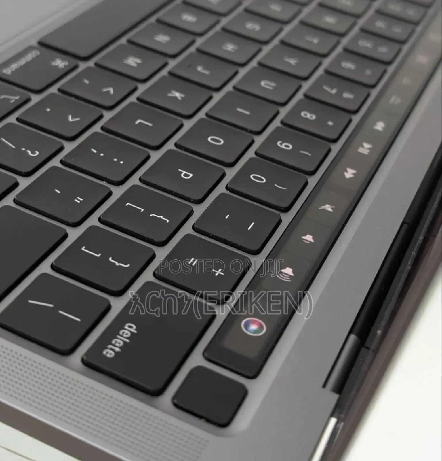 New Laptop Apple MacBook Pro M1 8GB Apple M1 Pro SSD 512GB