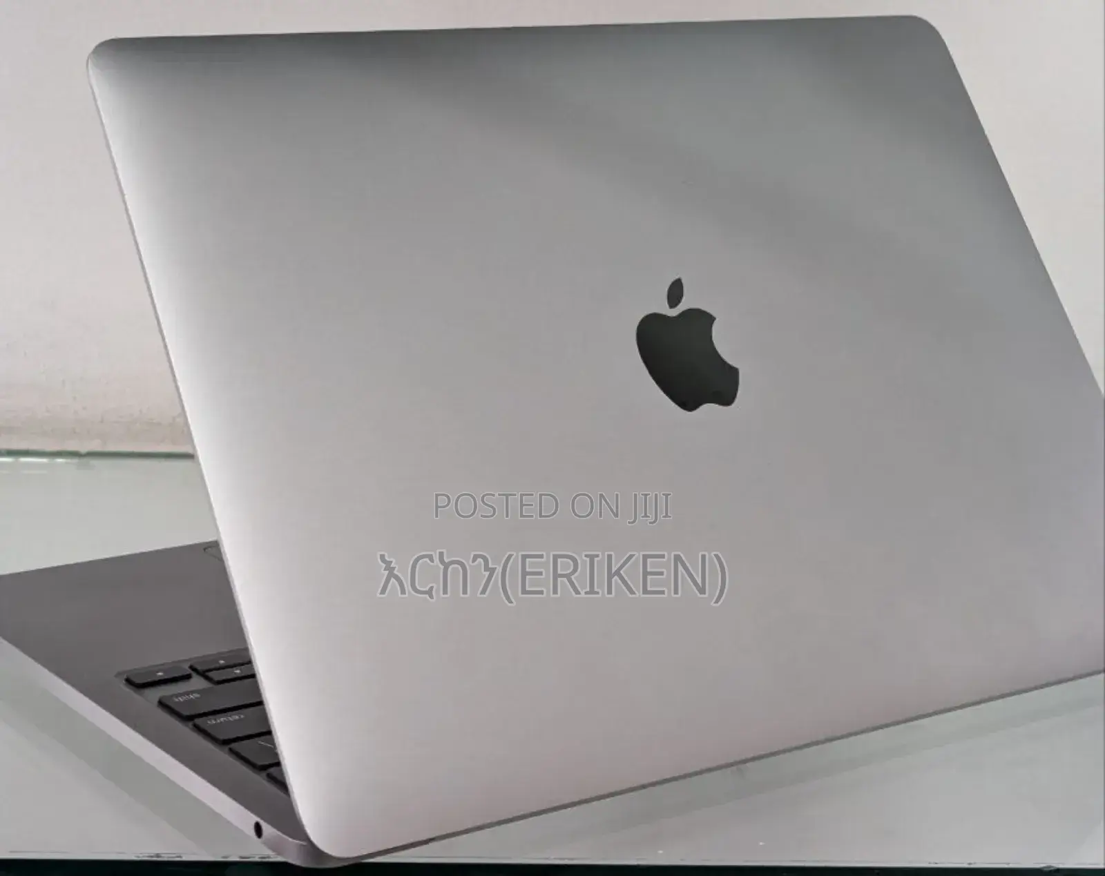 New Laptop Apple MacBook Pro M1 8GB Apple M1 Pro SSD 512GB