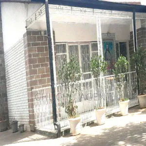 3bdrm House in Bole for sale
