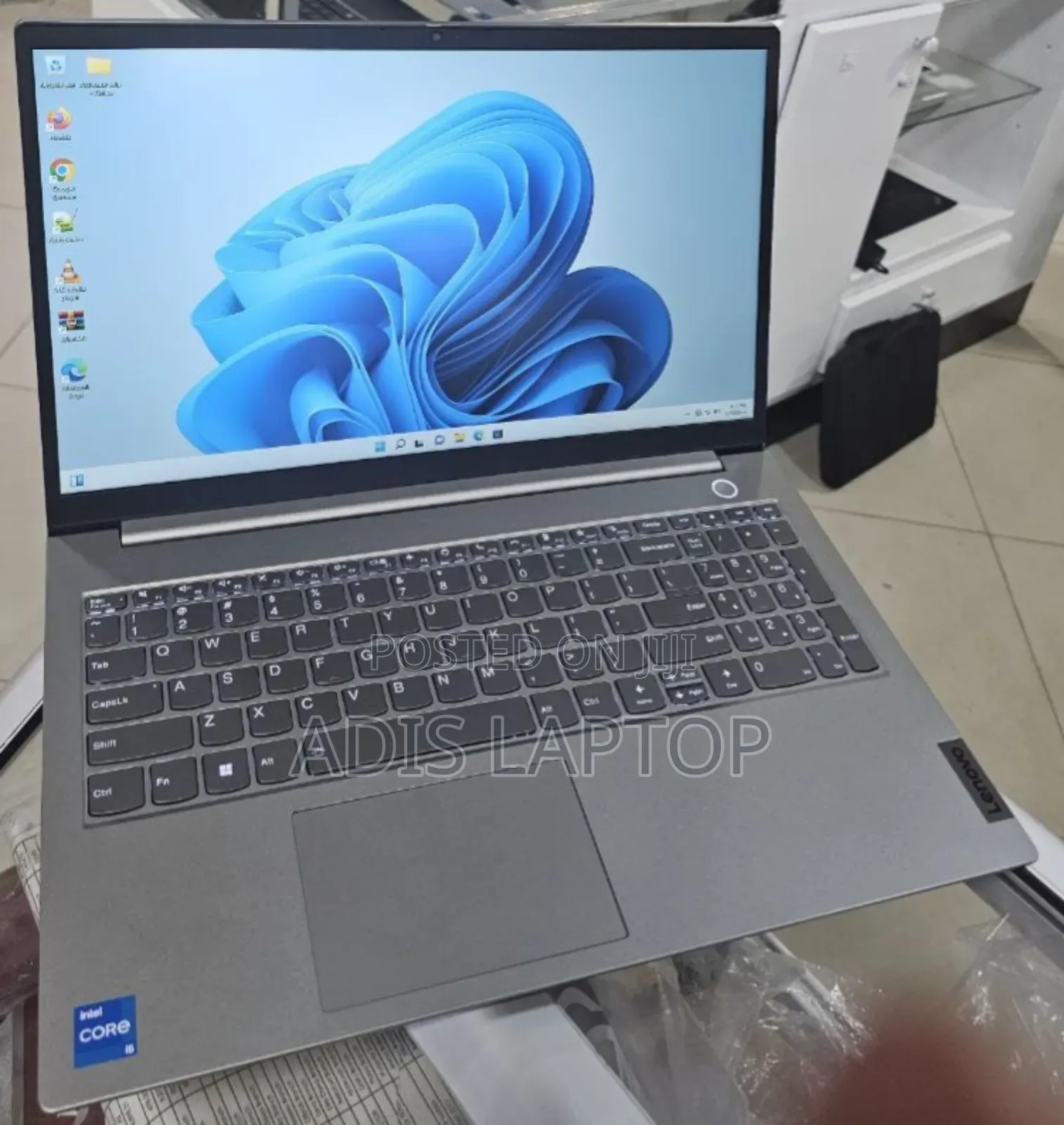 New Laptop Lenovo ThinkBook 13 8GB Intel Core I5 SSD 512GB