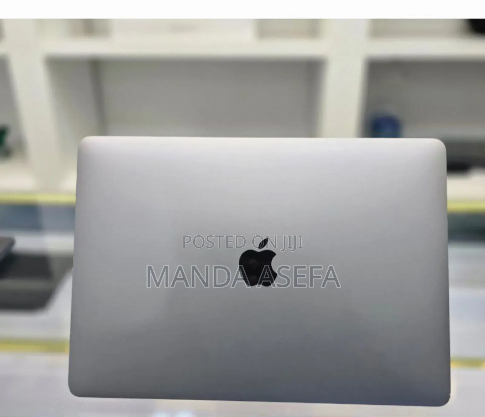 New Laptop Apple MacBook Pro M1 8GB Apple M1 SSD 256GB