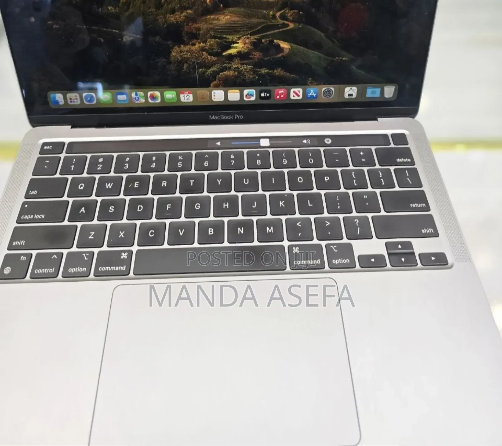 New Laptop Apple MacBook Pro M1 8GB Apple M1 SSD 256GB