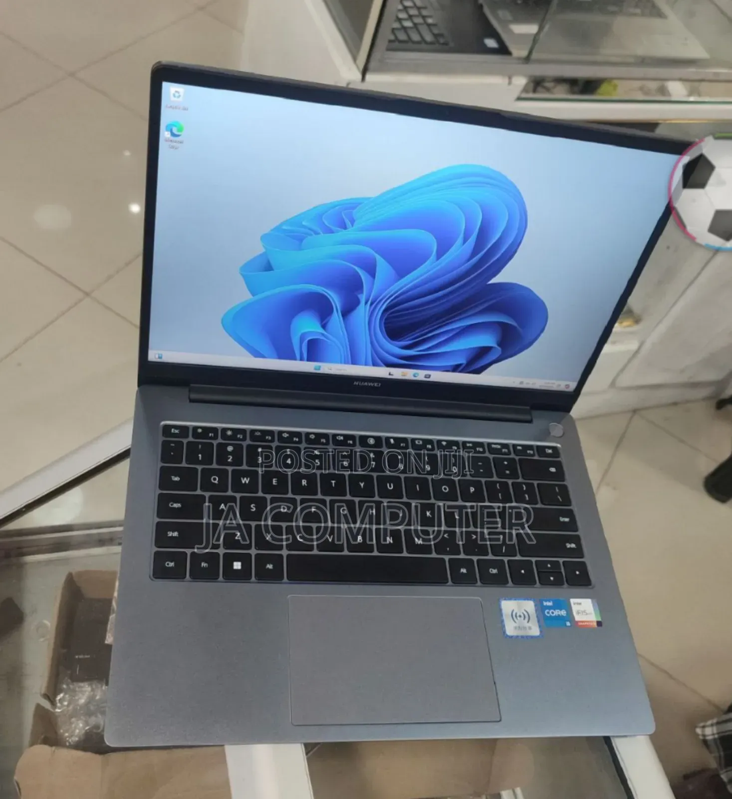 New Laptop Huawei MateBook X Pro 8GB Intel Core I5 SSD 512GB