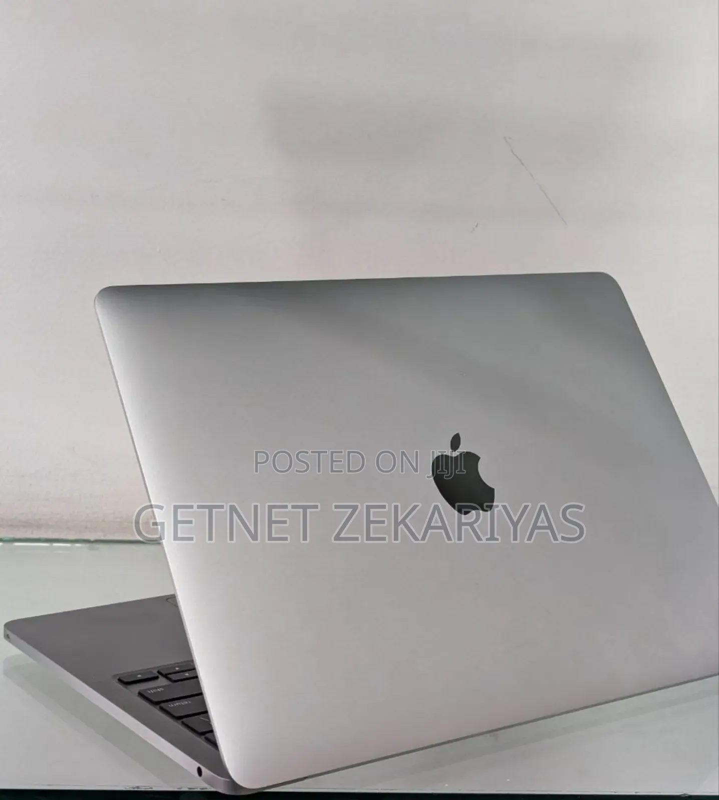 Laptop Apple MacBook Pro 2020 M1 8GB Apple M1 Pro SSD 512GB
