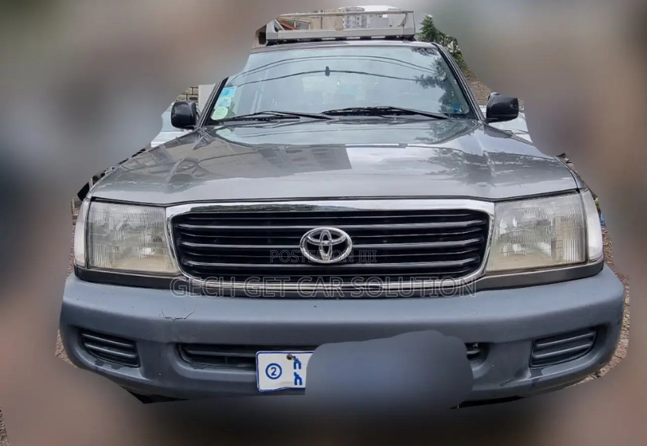 Toyota Land Cruiser 2001 Gray