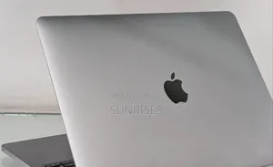 New Laptop Apple MacBook Pro M1 8GB Apple M1 SSD 512GB