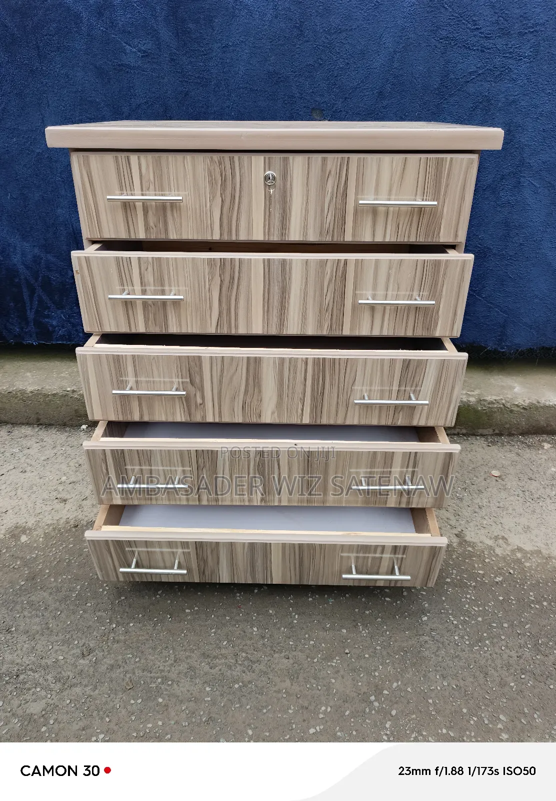 የልብስ ማስቀመጫ /ኮሞ