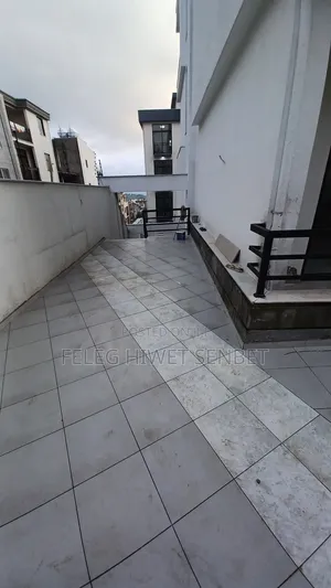 Furnished 7bdrm House in አአ, Bole for sale