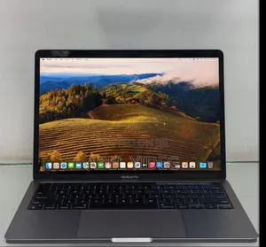 Photo - New Laptop Apple MacBook Pro 2022 M2 8GB Apple M2 SSD 256GB