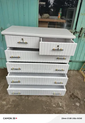 የልብስ ማስቀመጫ /ኮሞ