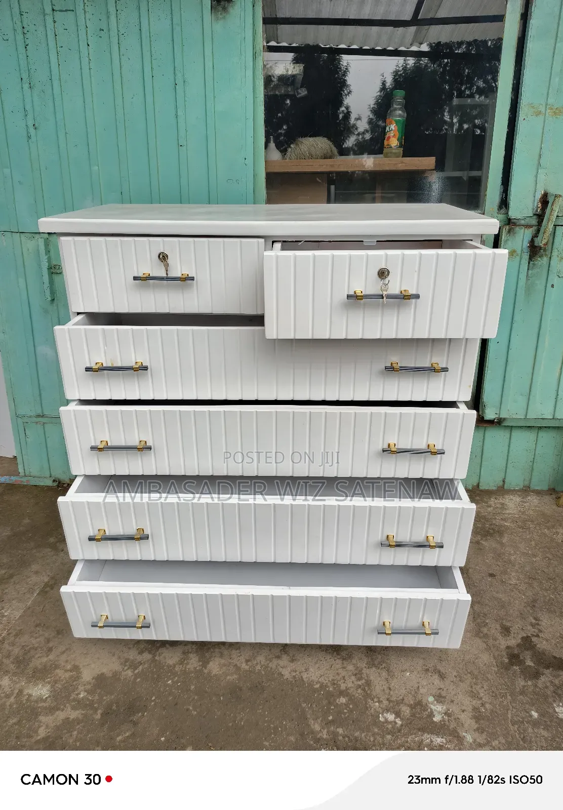 የልብስ ማስቀመጫ/ኮሞ