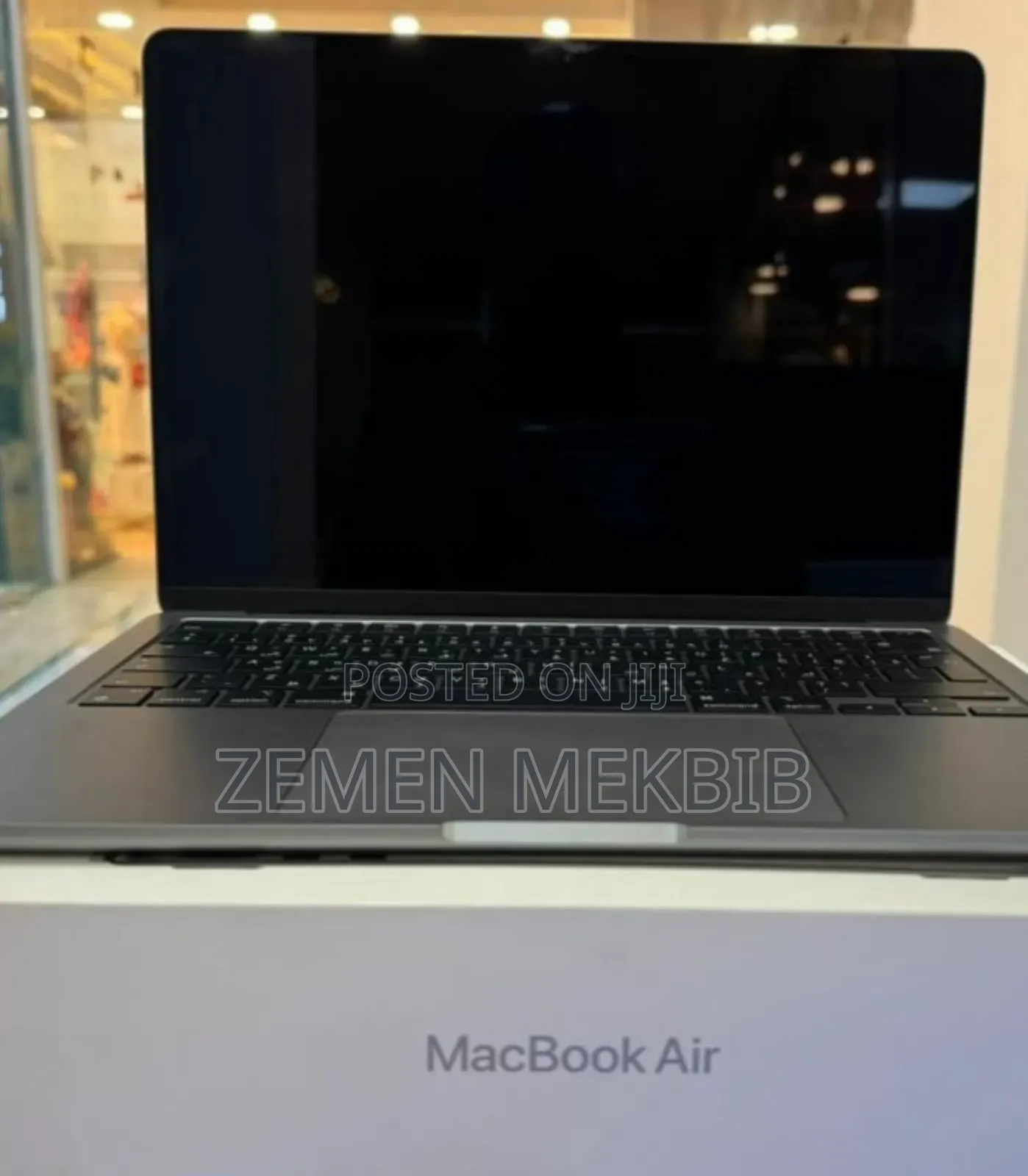 New Laptop Apple MacBook Air 2022 M2 8GB Intel Core I7 SSD 500GB