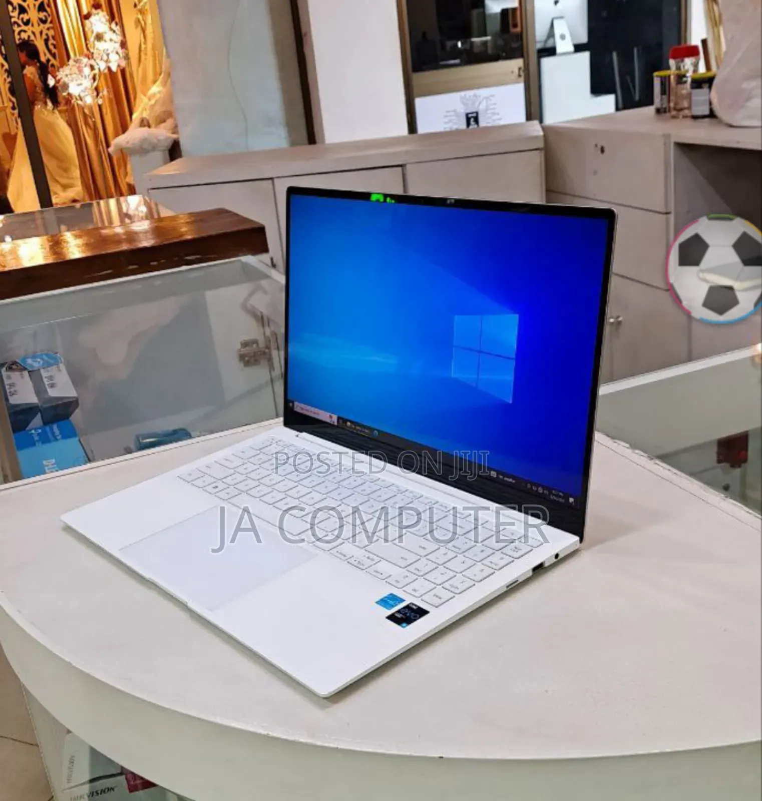 New Laptop Samsung Galaxy Book 2 8GB Intel Core I5 SSD 256GB