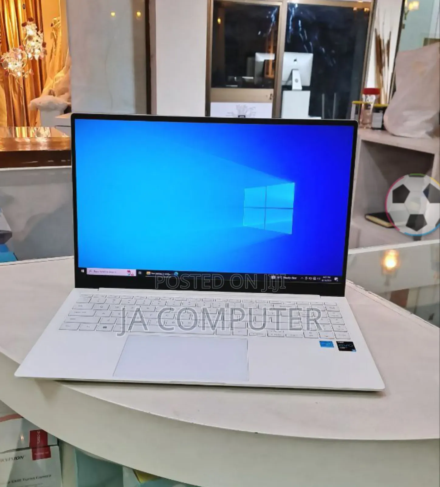 New Laptop Samsung Galaxy Book 2 8GB Intel Core I5 SSD 256GB