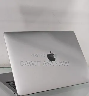 New Laptop Apple MacBook Pro 2022 M2 8GB Apple M2 SSD 256GB