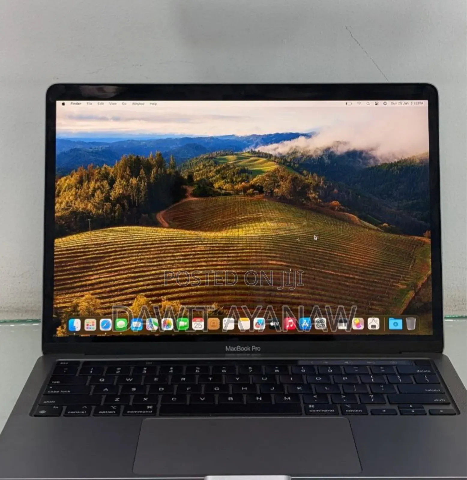 New Laptop Apple MacBook Pro 2022 M2 8GB Apple M2 SSD 256GB
