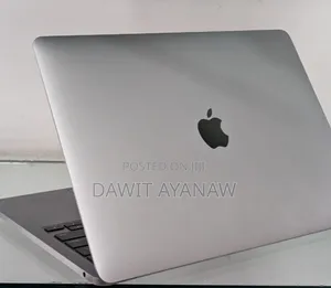 New Laptop Apple MacBook Pro 2020 M1 8GB Apple M2 SSD 512GB