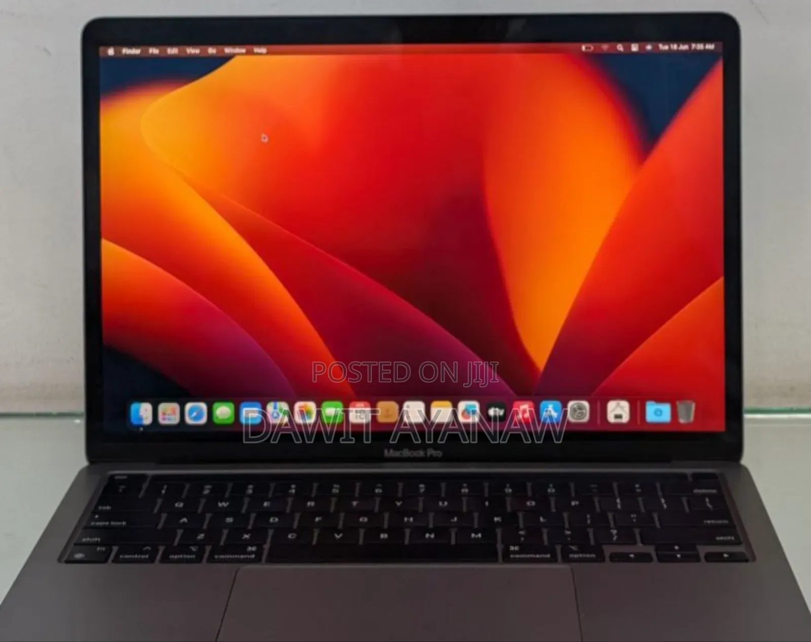 New Laptop Apple MacBook Pro 2020 M1 8GB Apple M2 SSD 512GB