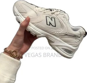 Photo - New Balance 530 Sneaker Woman's Master Quality Shoes