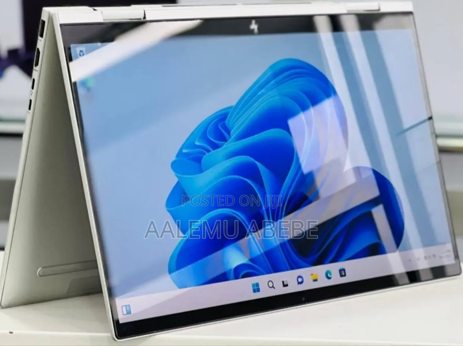 New Laptop HP Envy X360 8GB Intel Core I5 SSD 512GB