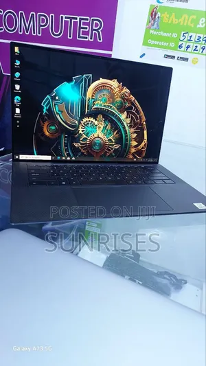 Photo - New Laptop Dell Precision 5550 32GB Intel Core I7 SSD 512GB