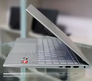 New Laptop HP Pavilion 15 8GB AMD Ryzen 5 SSD 512GB