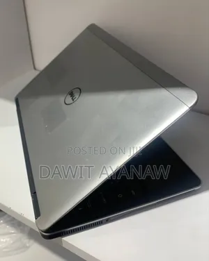 New Laptop Dell 8GB Intel Core I7 SSD 256GB