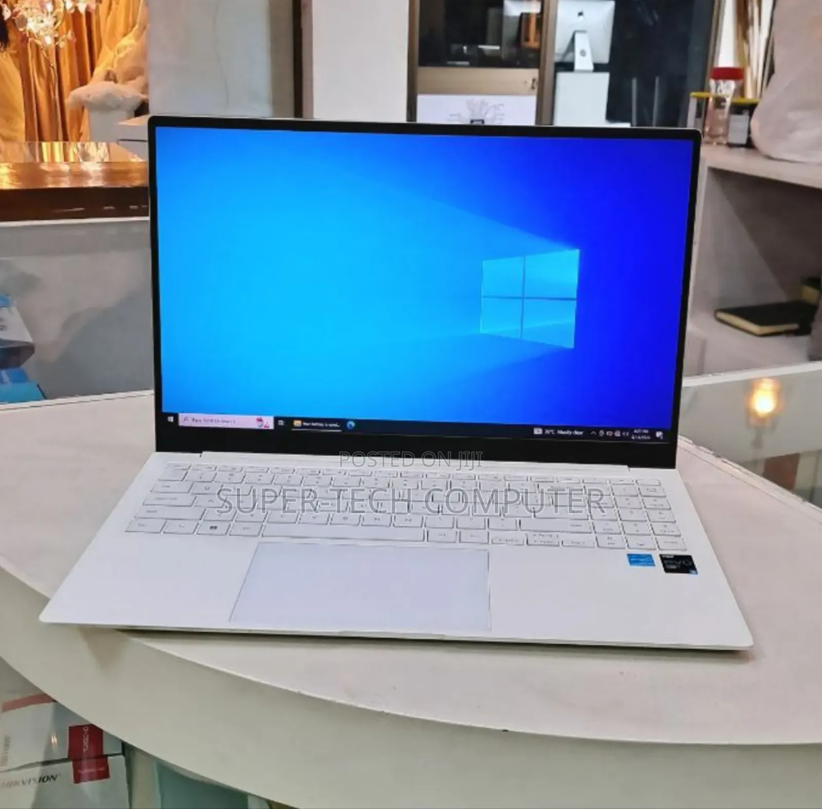 New Laptop Samsung N140 8GB Intel Core I5 SSD 256GB