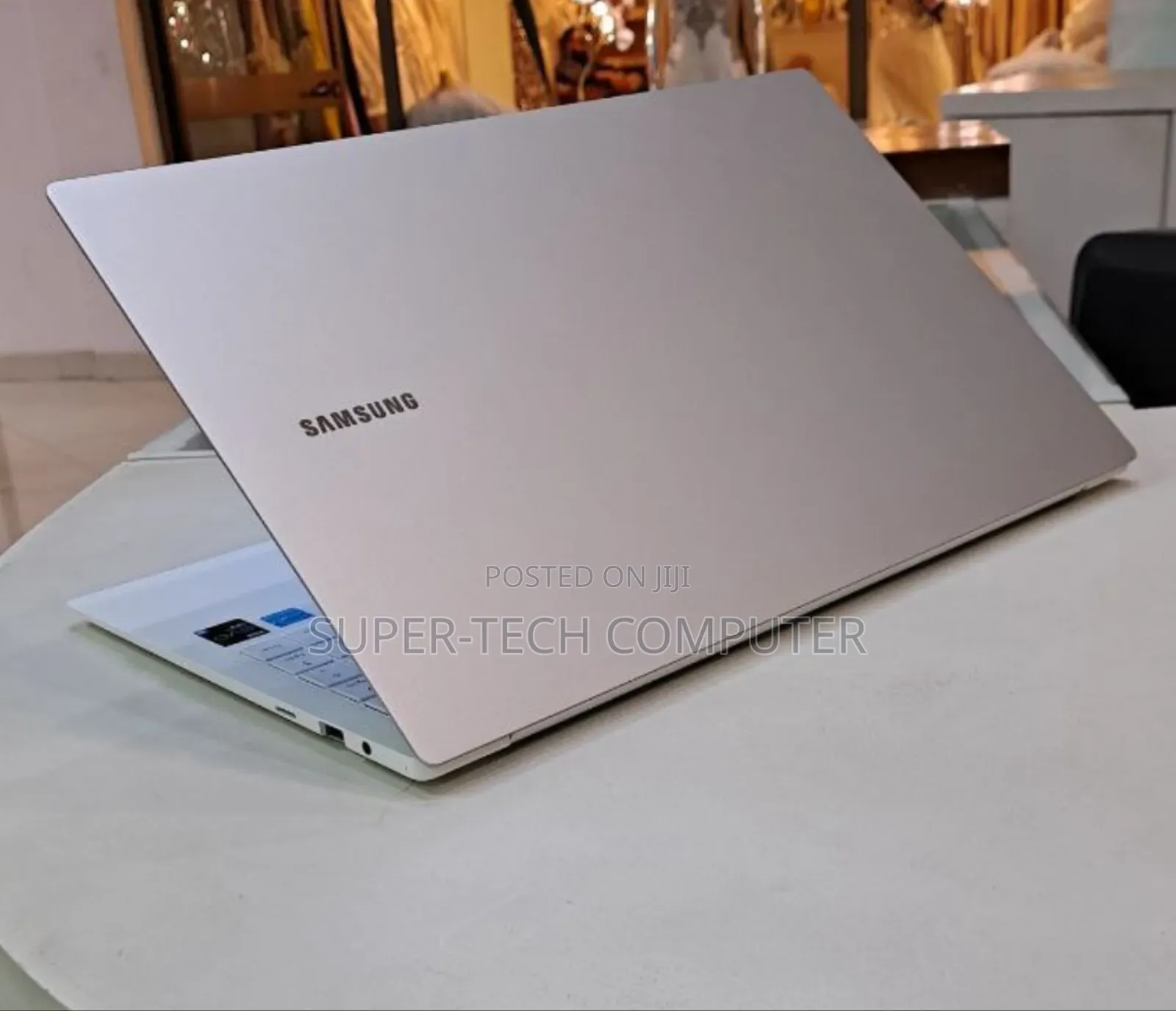 New Laptop Samsung N140 8GB Intel Core I5 SSD 256GB