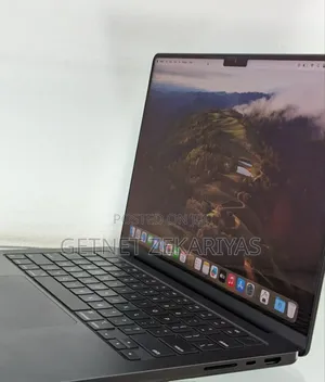 New Apple MacBook Pro 2023 M3 Pro 14-Inch 18GB Apple M3 SSD 512GB