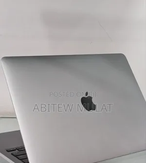 New Laptop Apple MacBook Pro M1 8GB Apple M1 SSD 512GB