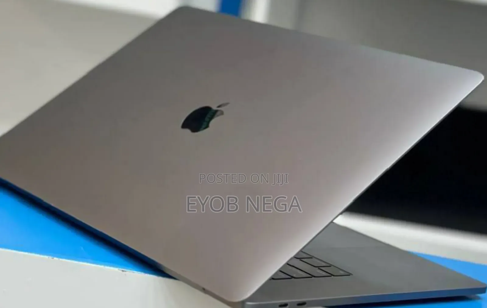 New Laptop Apple MacBook Pro 2017 16GB Intel Core I7 SSD 512GB