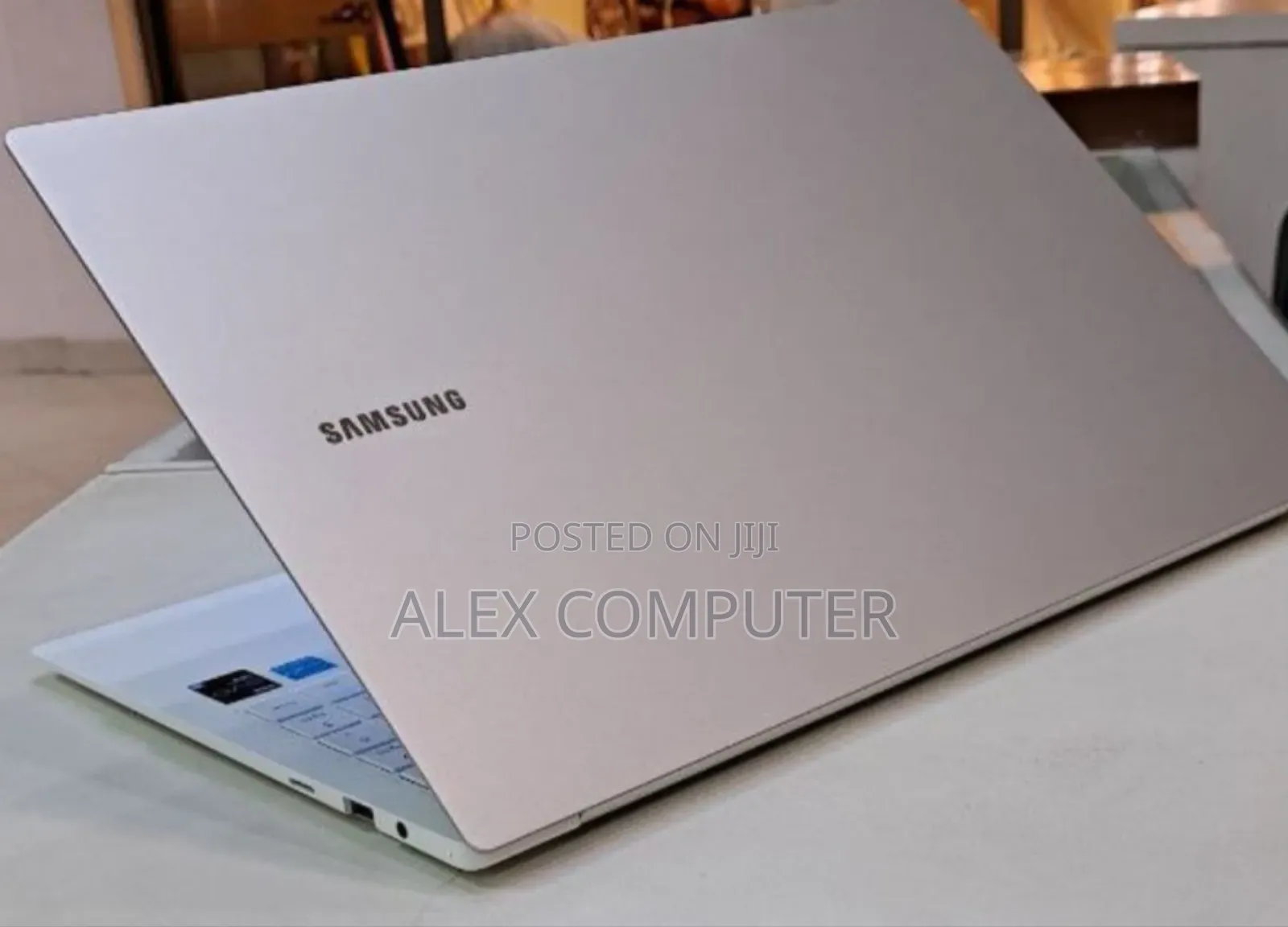 New Laptop Samsung Galaxy Book 2 8GB Intel Core I5 SSD 256GB