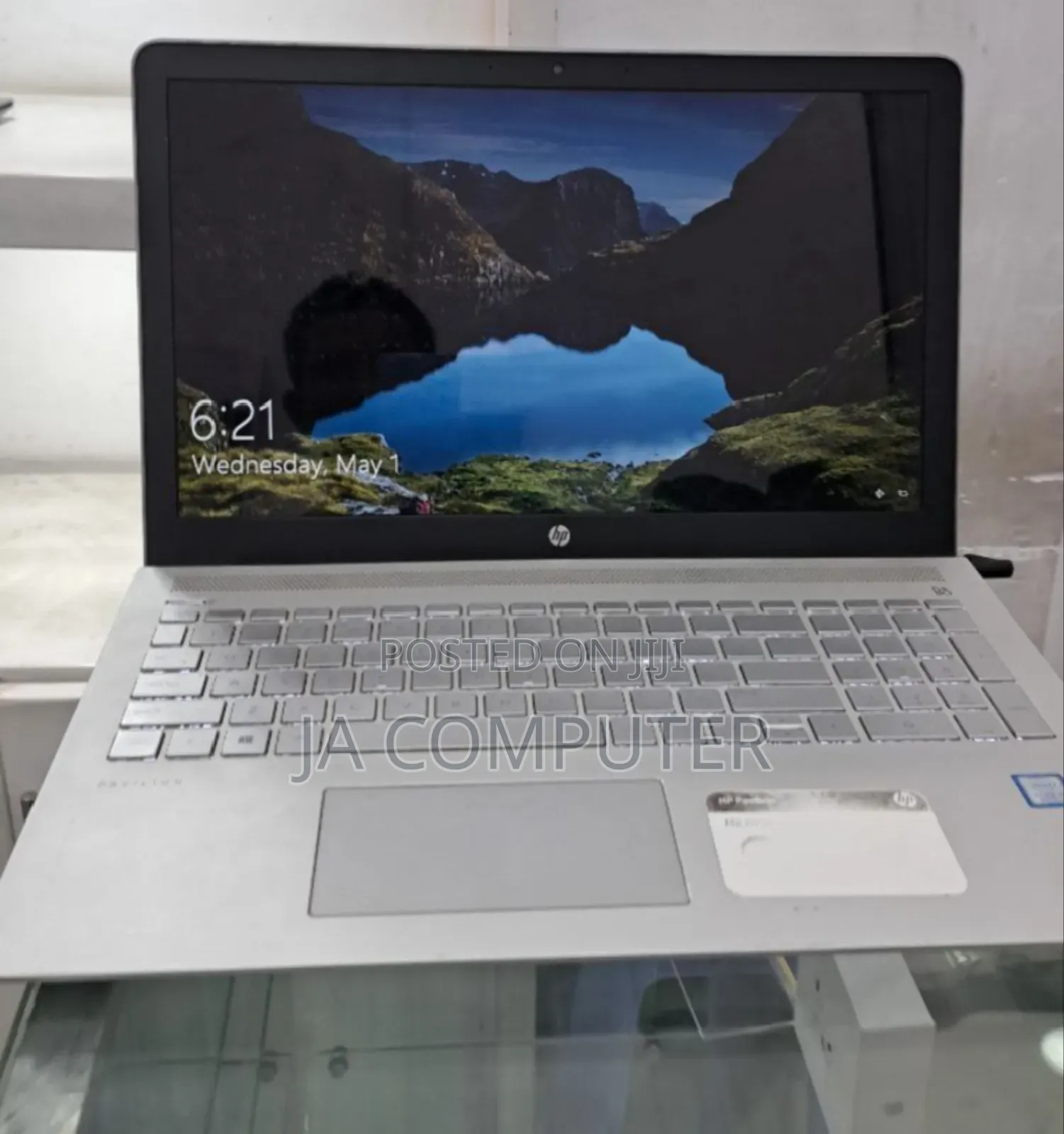 New Laptop HP Pavilion 15 12GB Intel Core I5 HDD+SSD 1.5T