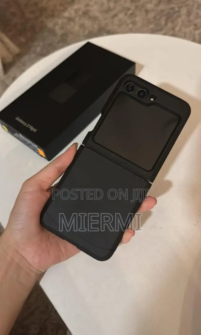 Samsung Galaxy Z Flip 5 256 GB Black